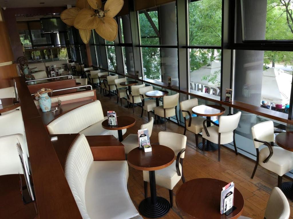 Spacious Studio Park City Novi Sad Eksteriør billede